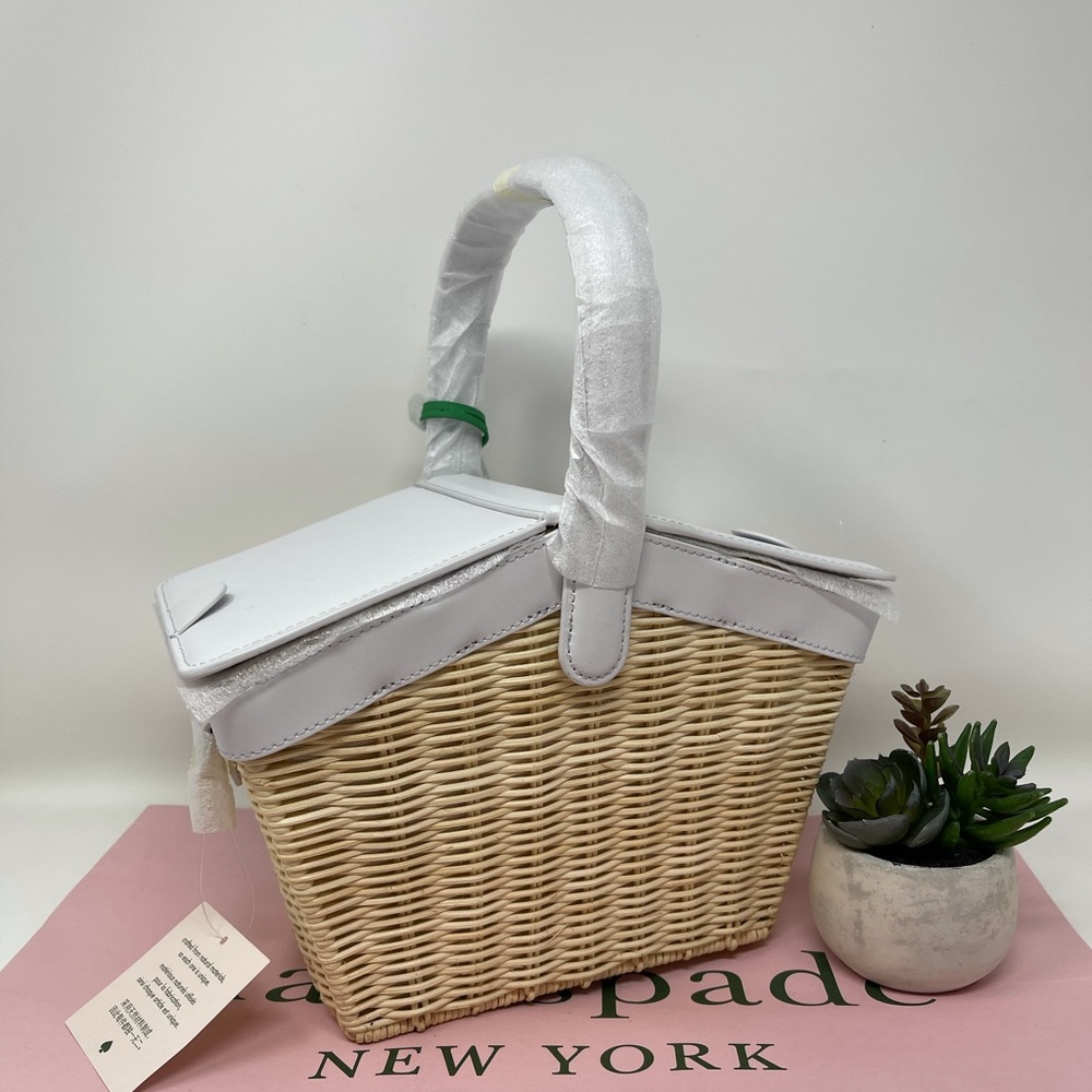 Kate Spade Picnic in the Park Basket and Wallet - Picture 3 of 16